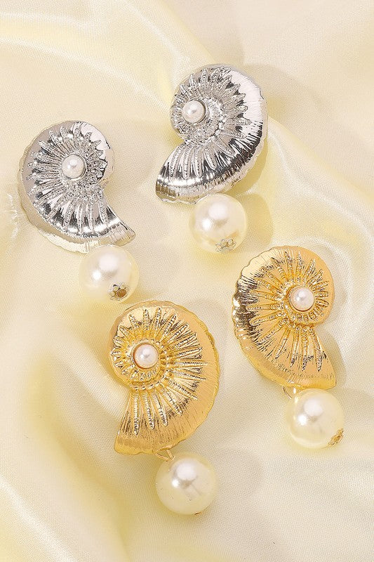 Ocean Jewel Conch Pearl Earrings - Gold