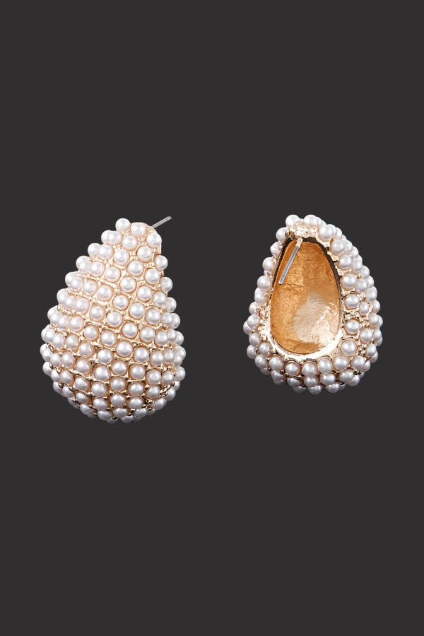 Chic Golden Pearl Earrings - Gold